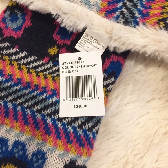 Muk Luks Extra Long Scarf - Picture 3 of 4